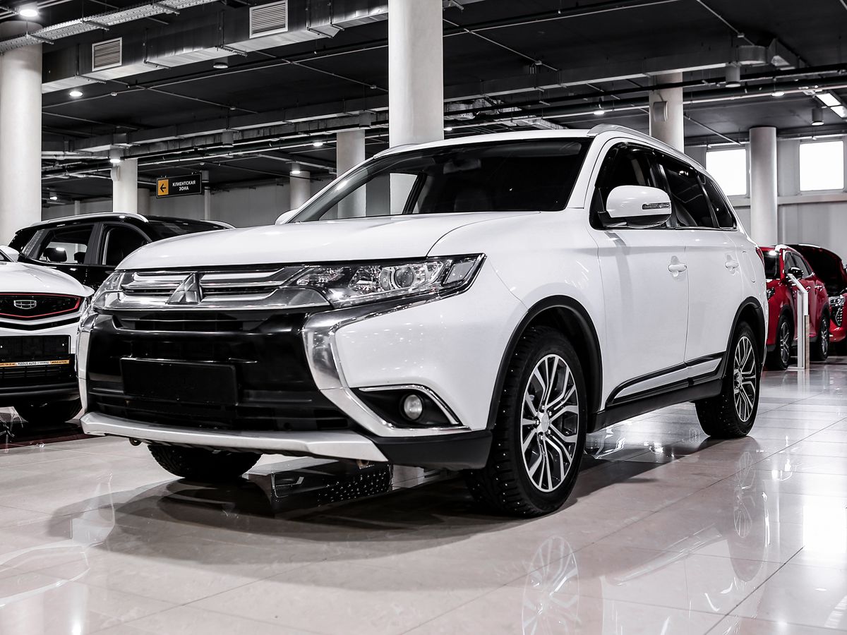 Купить Outlander с пробегом