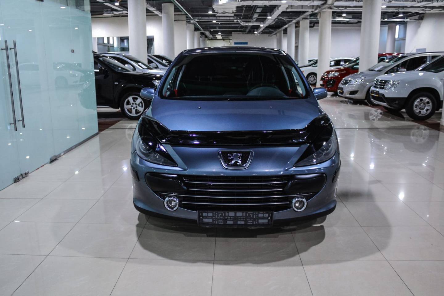 Купить 307 с пробегом